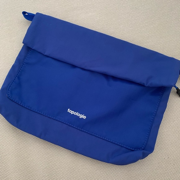 Topologie Musette bag in blue - Picture 2 of 6